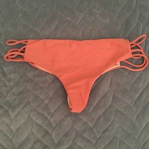 ❌SOLD❌ Acacia Molokini Bottoms in Size medium